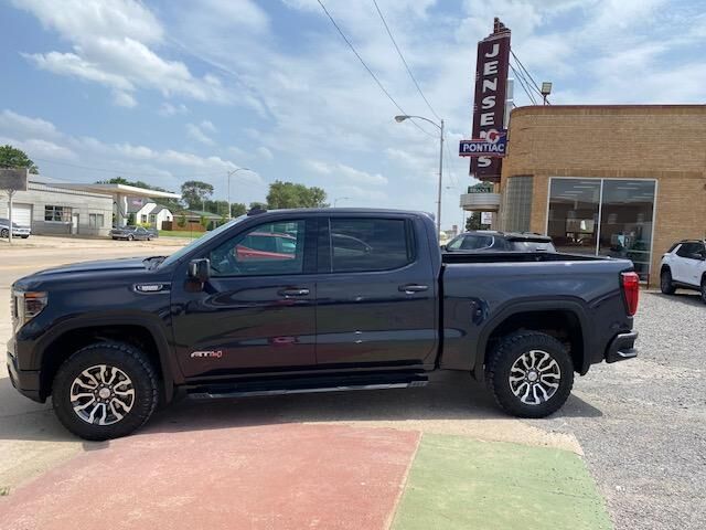 2023 GMC Sierra