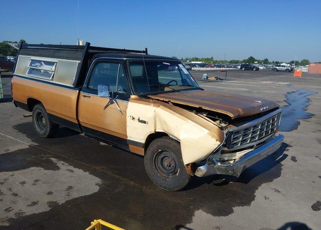 1985 DODGE D-Series