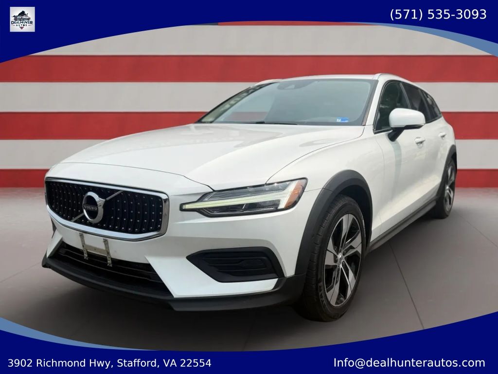 2020 VOLVO V60CC