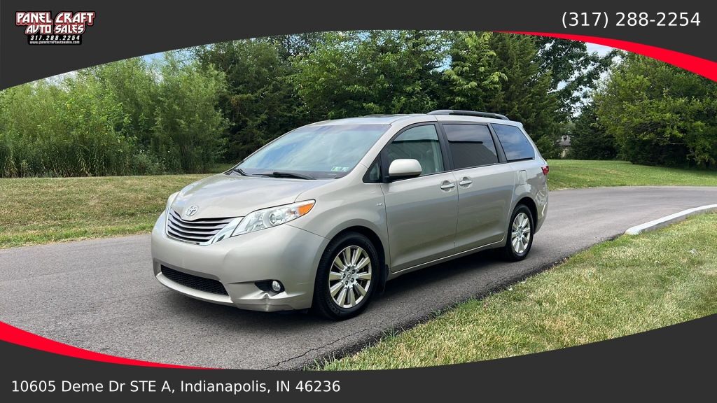 2017 TOYOTA Sienna