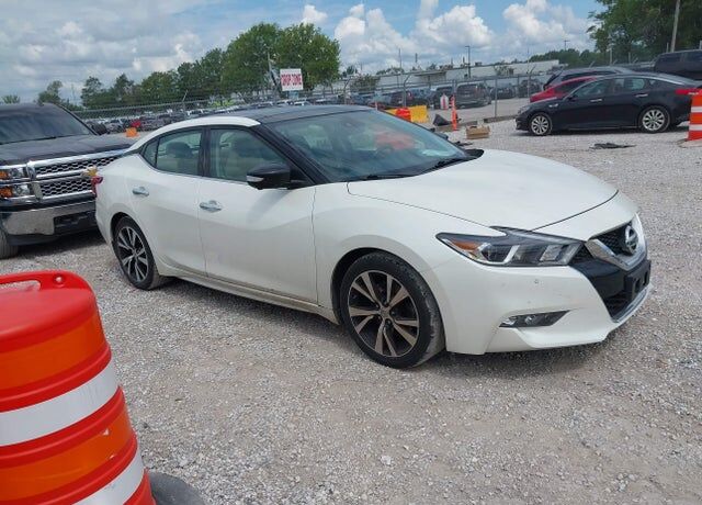 2017 NISSAN Maxima