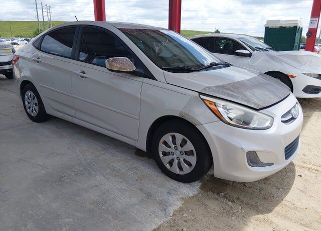 2016 HYUNDAI Accent