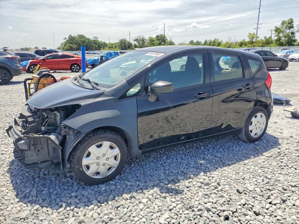 2016 NISSAN Versa