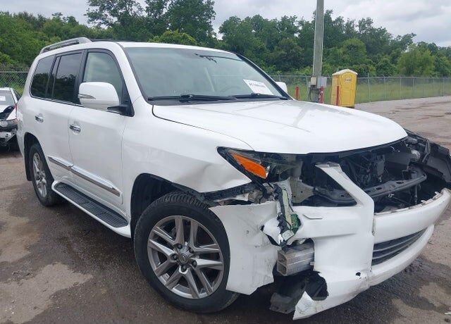 2015 LEXUS LX