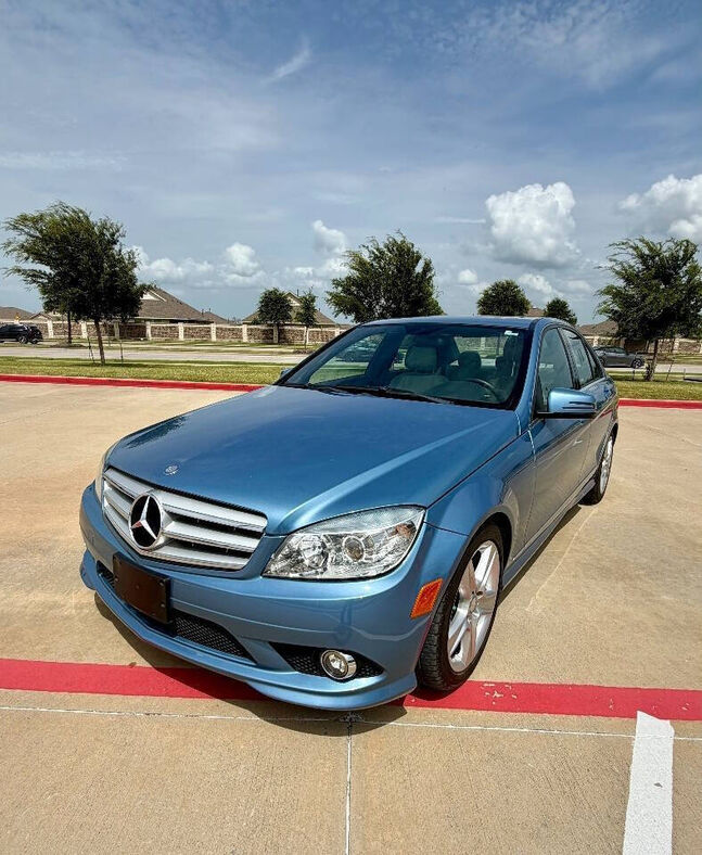 2010 MERCEDES-BENZ C-Class