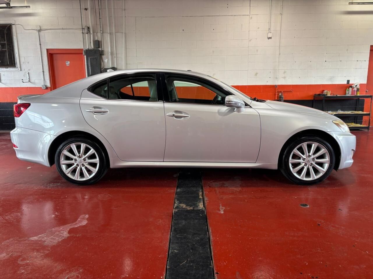 2010 LEXUS IS