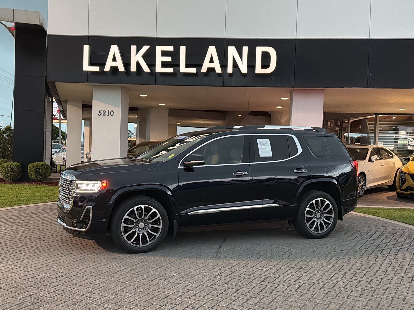 2022 GMC Acadia