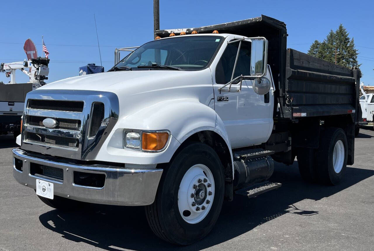 2008 FORD F-750