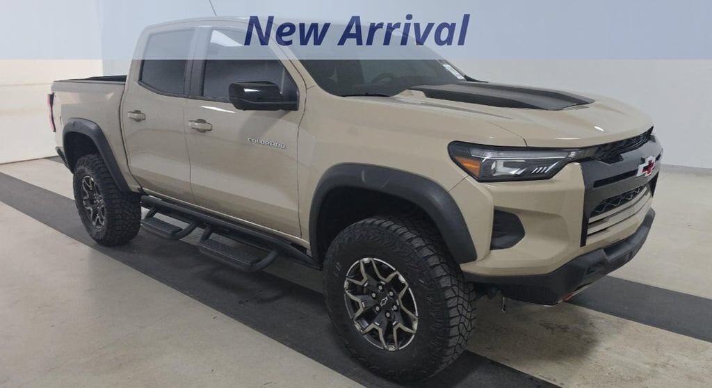 2024 CHEVROLET Colorado