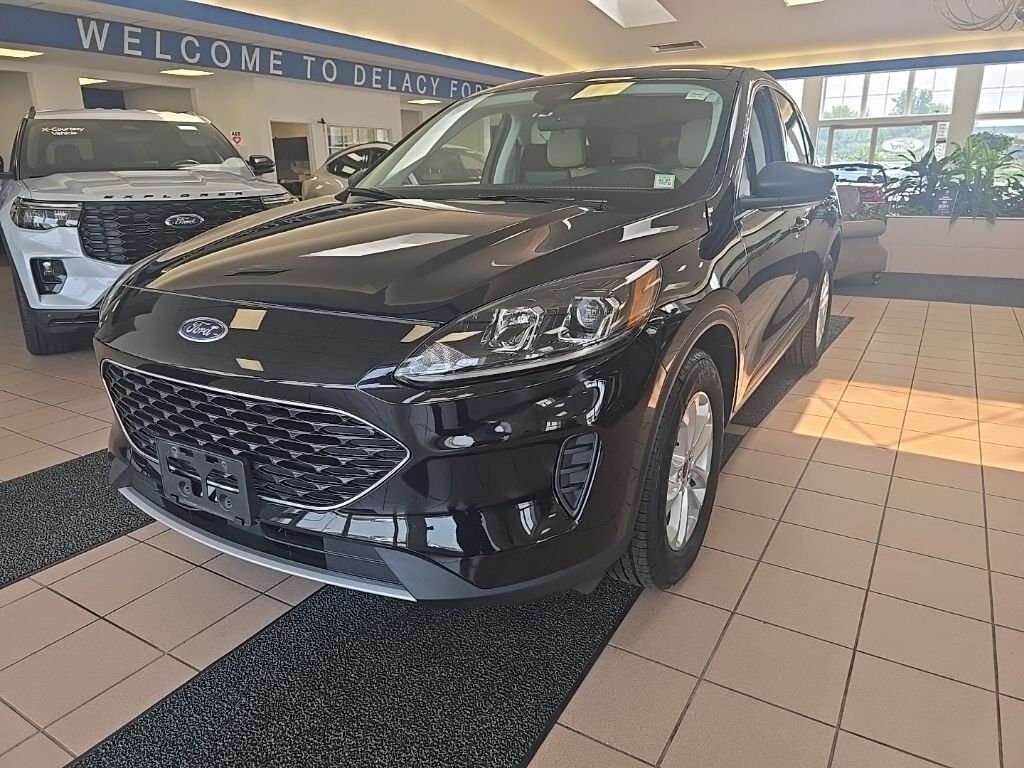 2022 FORD Escape