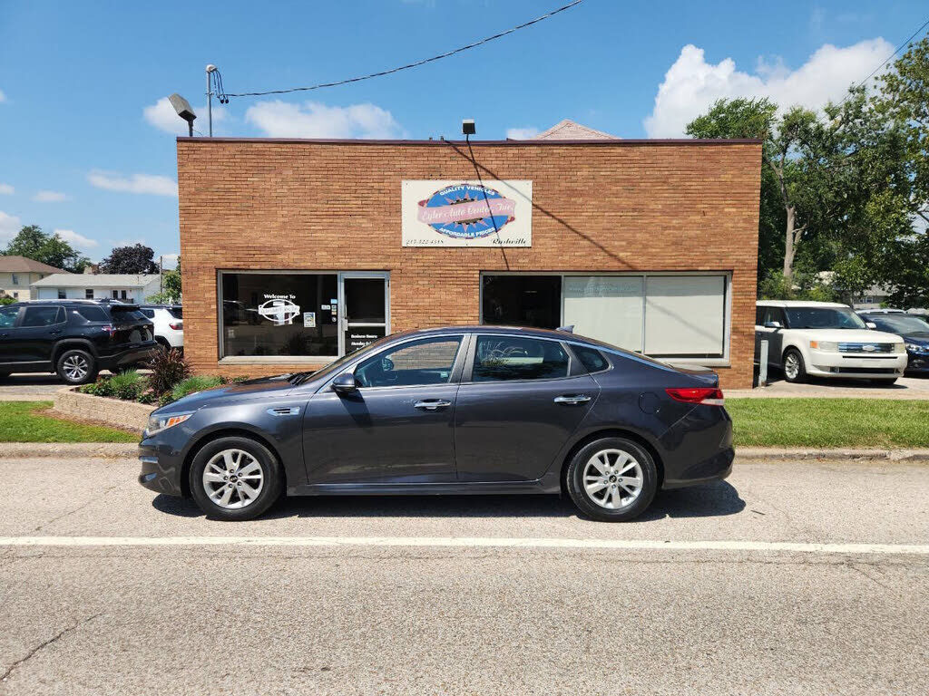 2017 KIA Optima