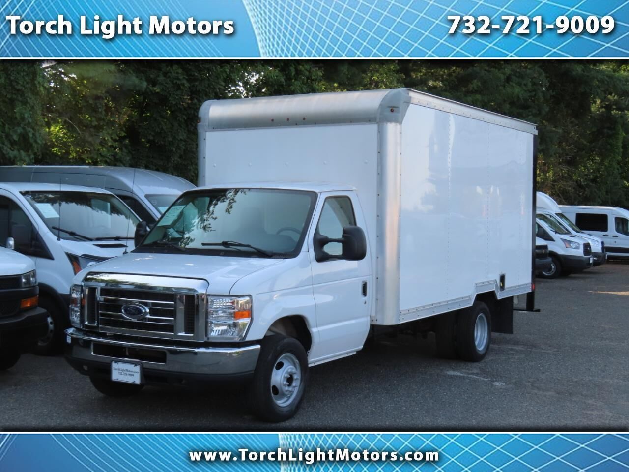 2019 FORD E-350