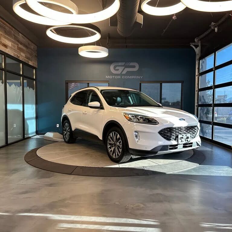 2021 FORD Escape