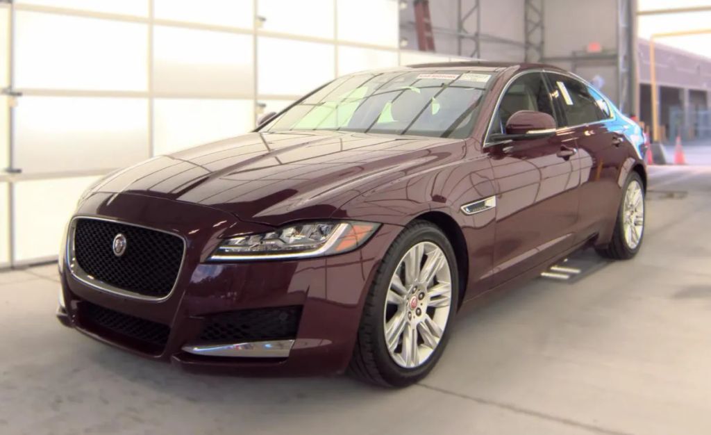 2017 JAGUAR XF