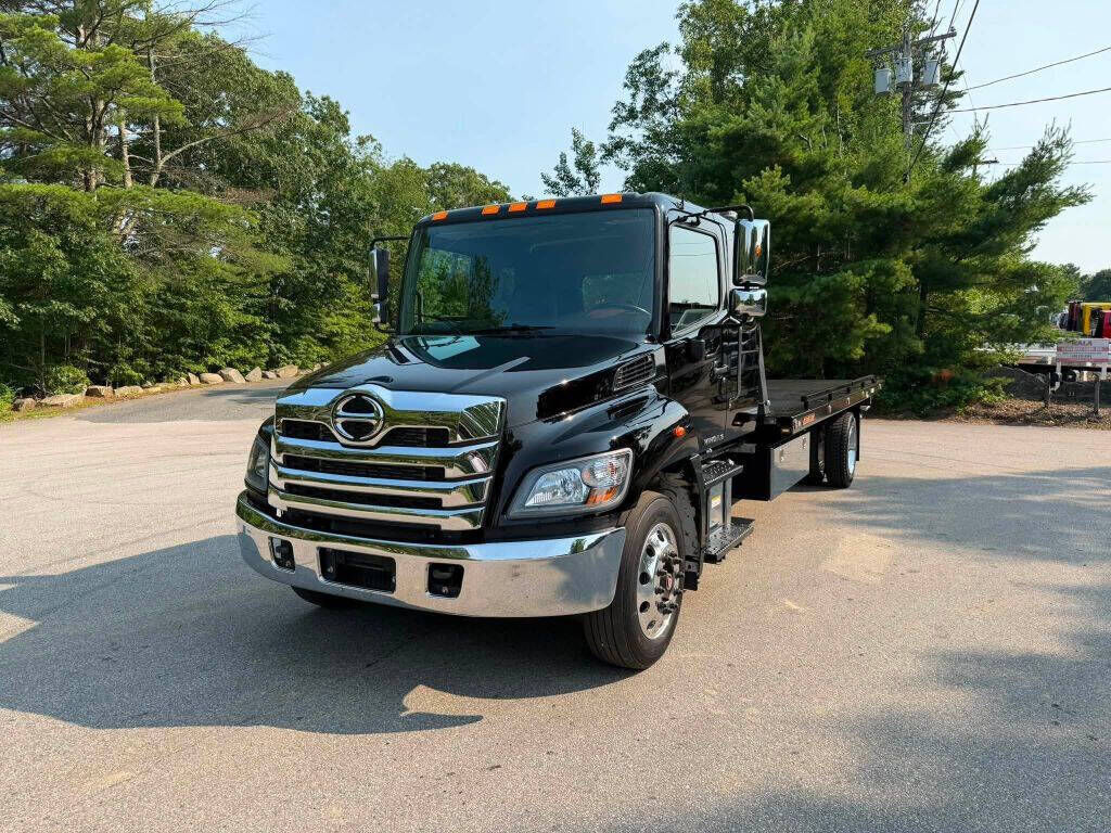 2025 HINO Incomplete Vehicle