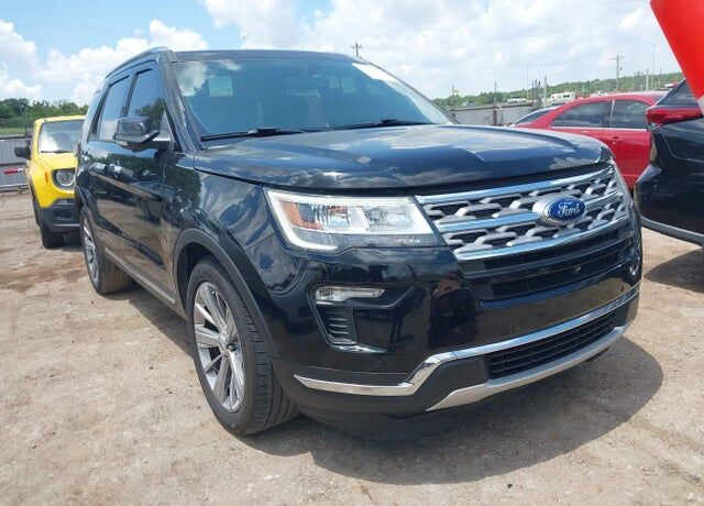 2018 FORD Explorer