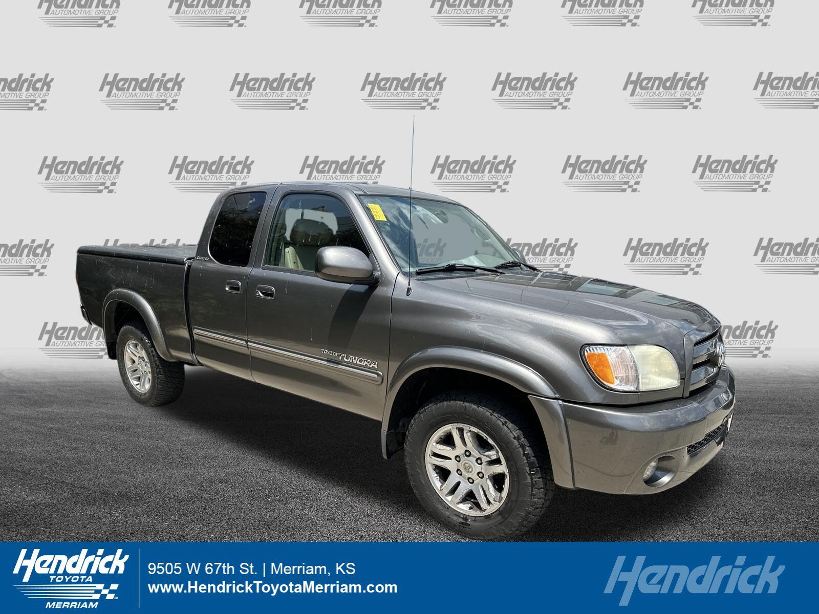 2004 TOYOTA Tundra