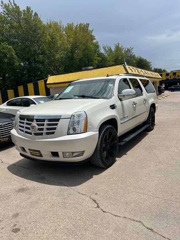 2013 CADILLAC Escalade