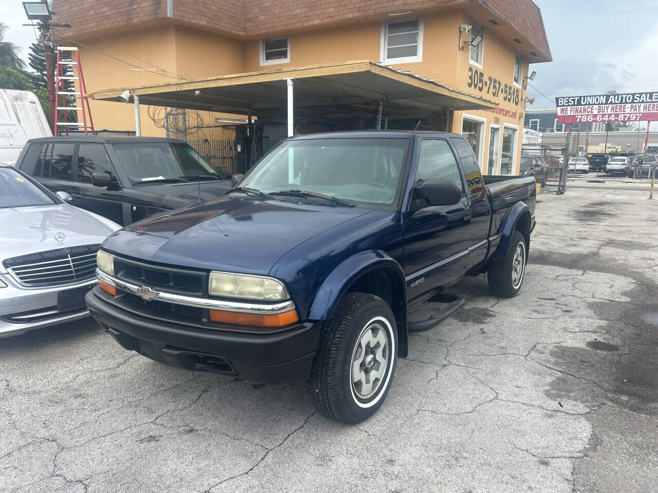 2002 CHEVROLET S-10 Pickup