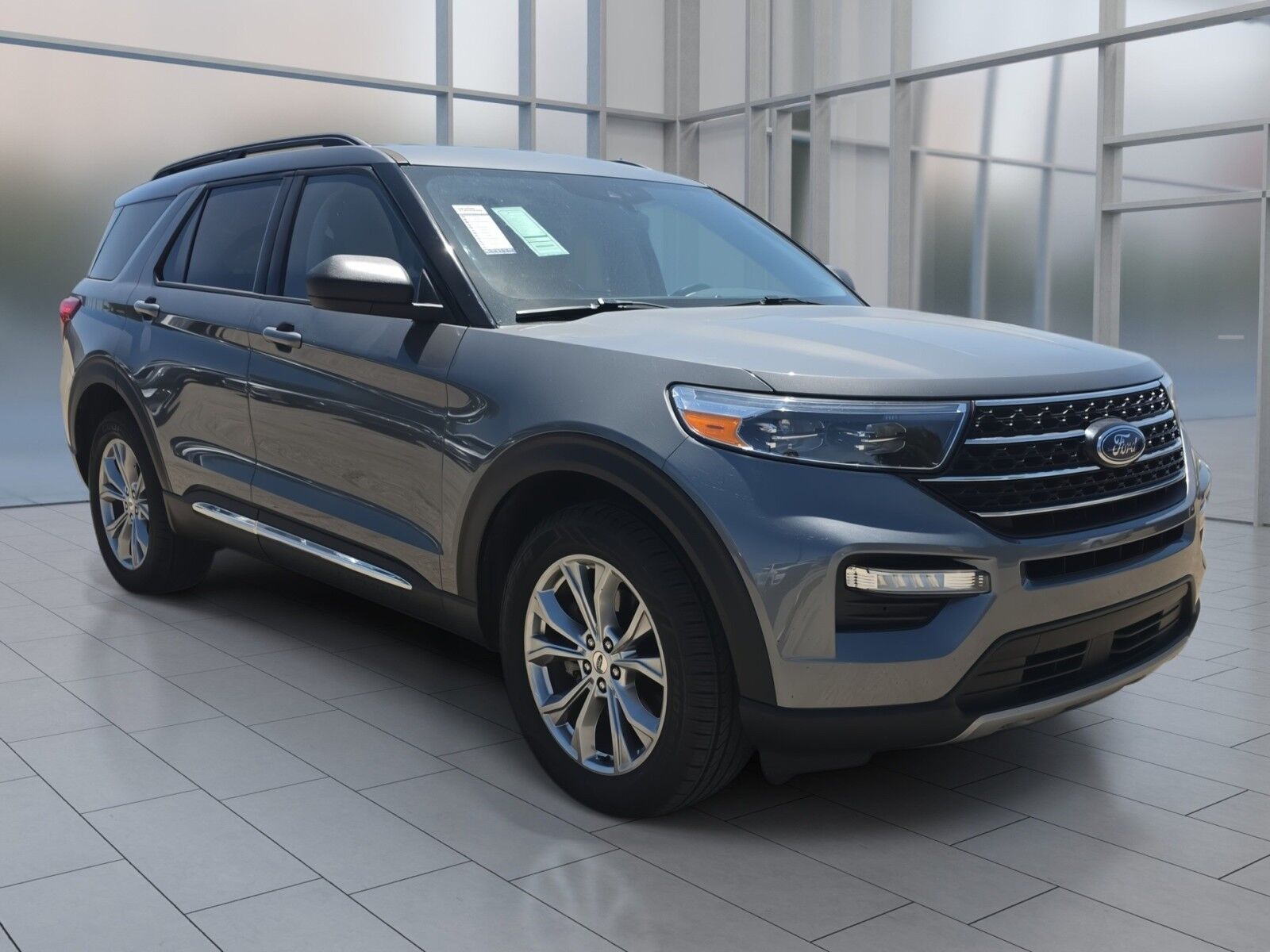 2023 FORD Explorer