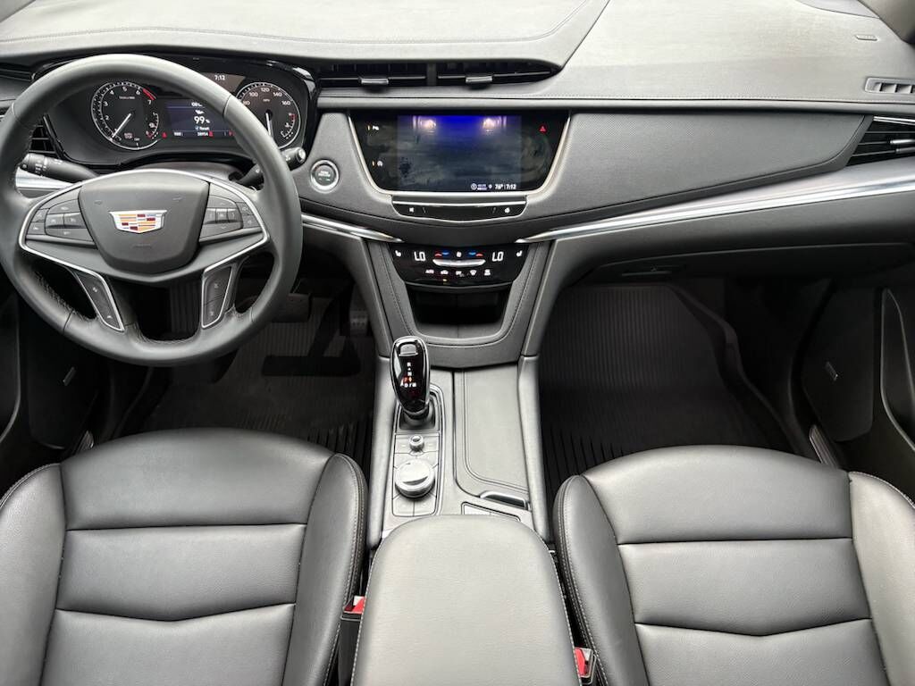 2025 CADILLAC XT5