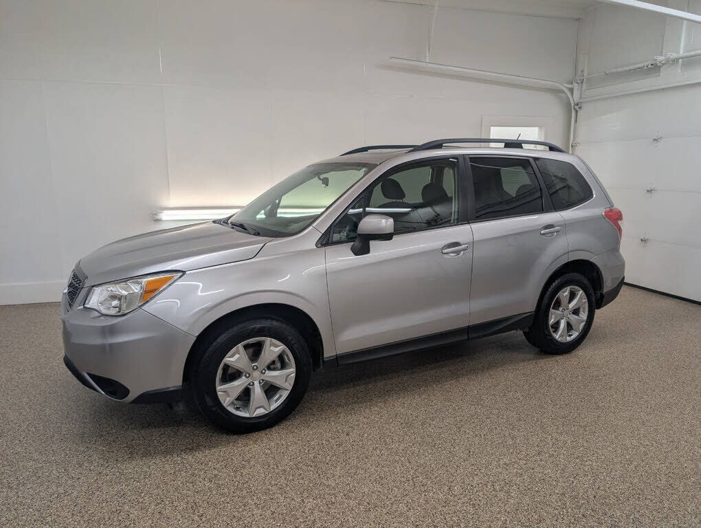 2015 SUBARU Forester