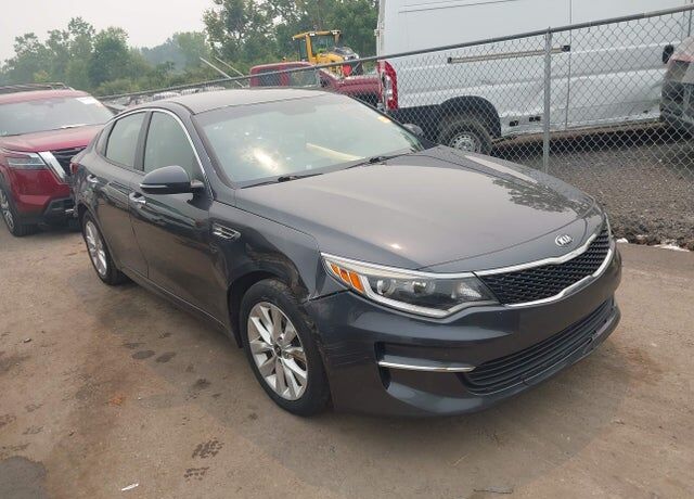 2017 KIA Optima