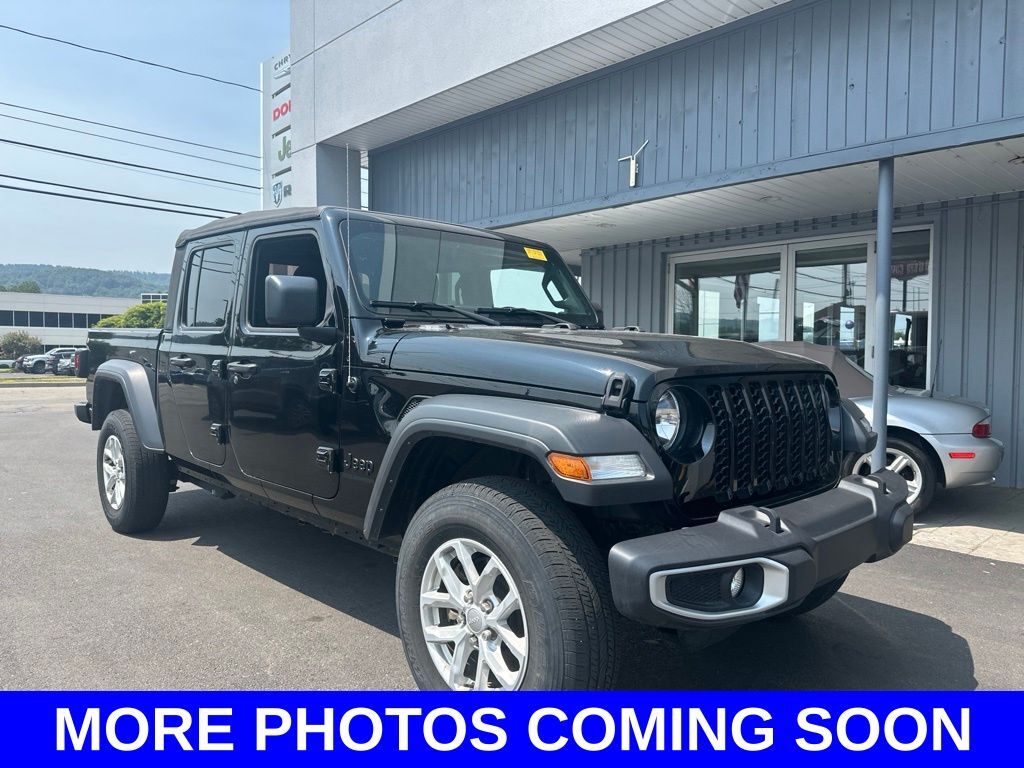 2023 JEEP Gladiator