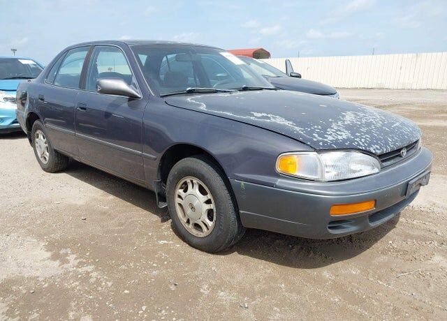 1996 TOYOTA Camry