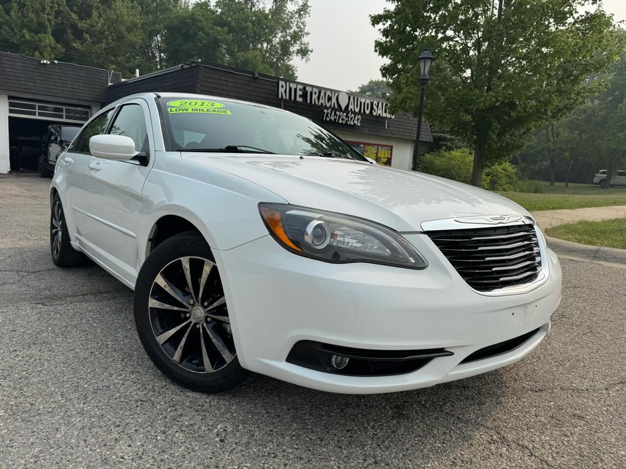 2013 CHRYSLER 200