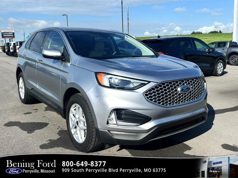 2023 FORD Edge
