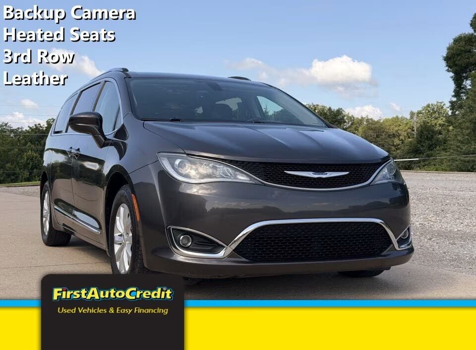 2019 CHRYSLER Pacifica