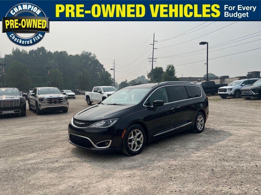 2017 CHRYSLER Pacifica