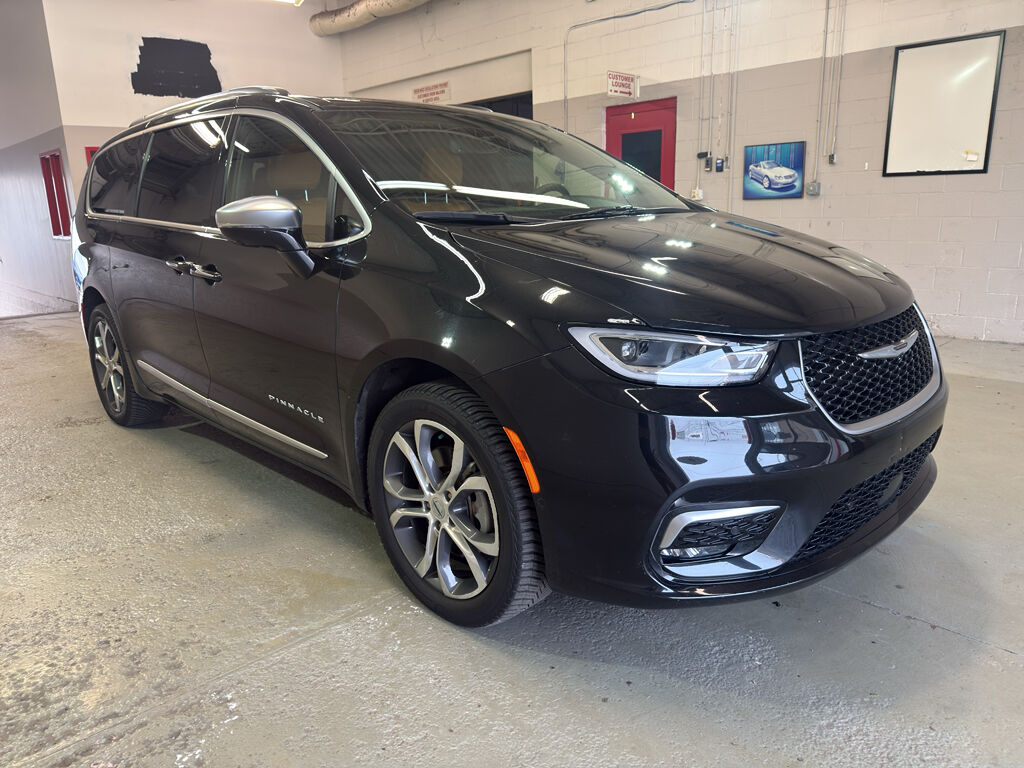2022 CHRYSLER Pacifica