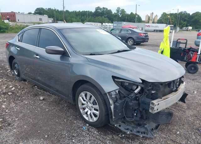 2017 NISSAN Altima