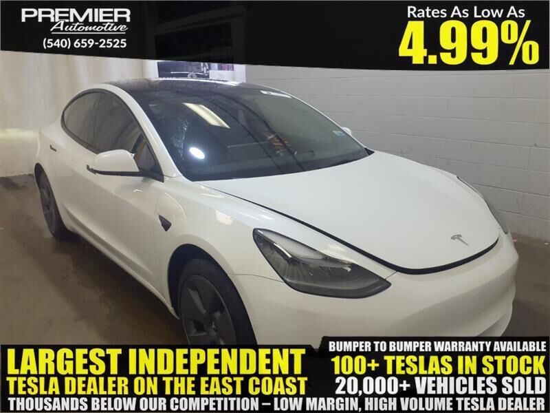 2022 TESLA Model 3