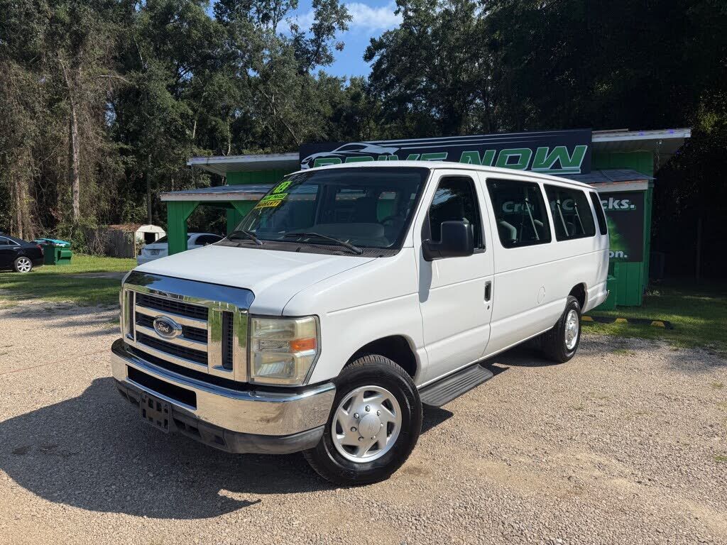 2012 FORD E-350