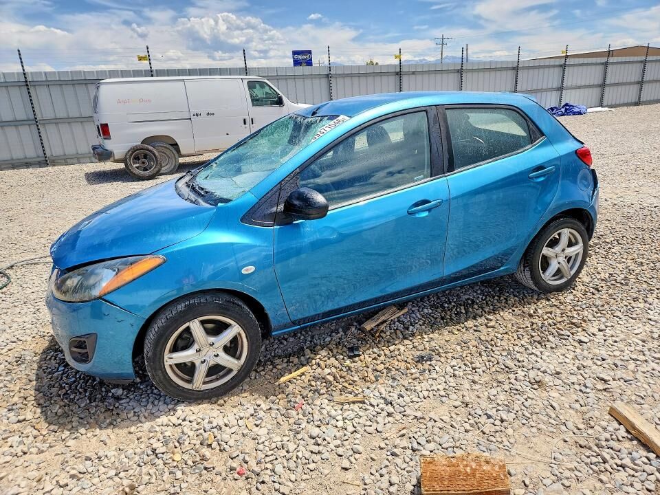2012 MAZDA Mazda2