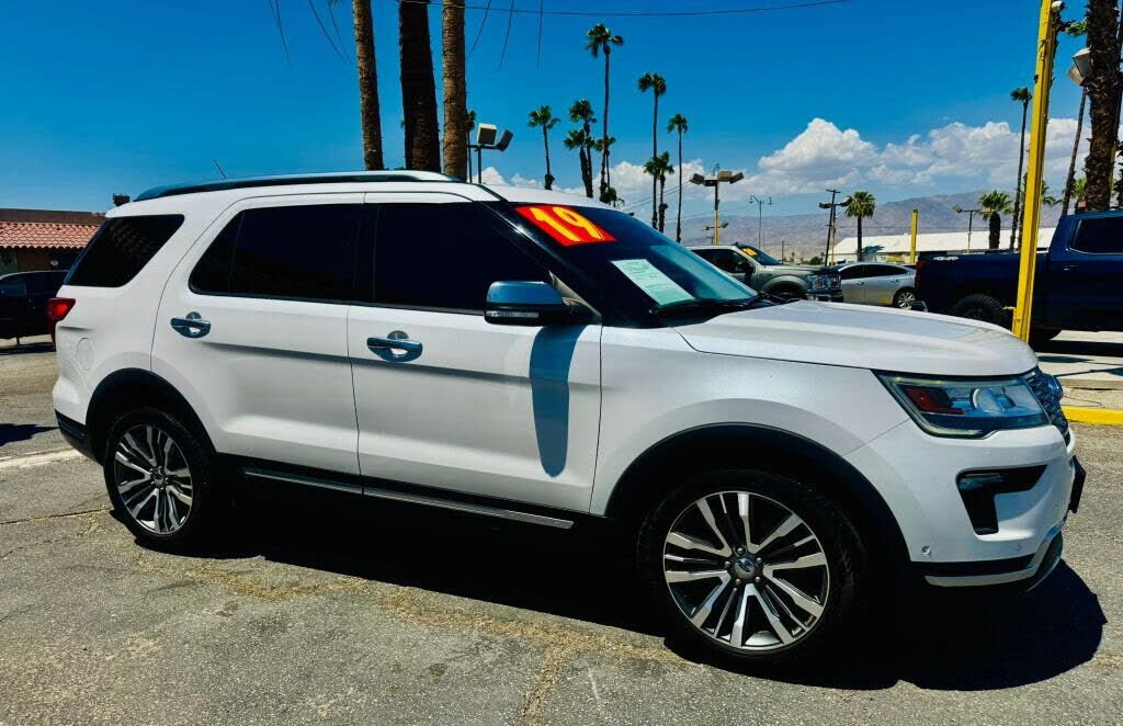 2019 FORD Explorer