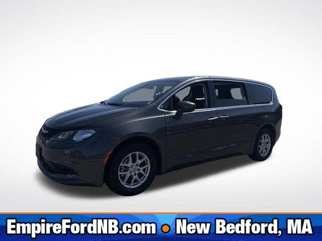 2023 CHRYSLER Voyager
