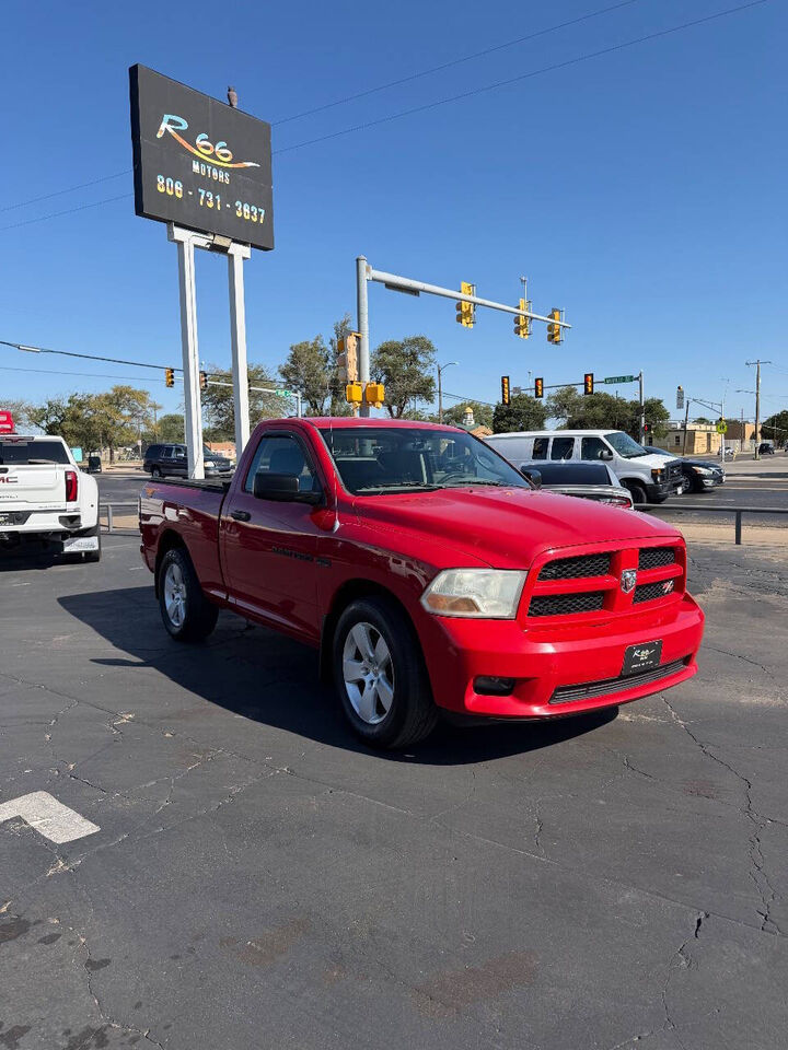 2012 DODGE Ram