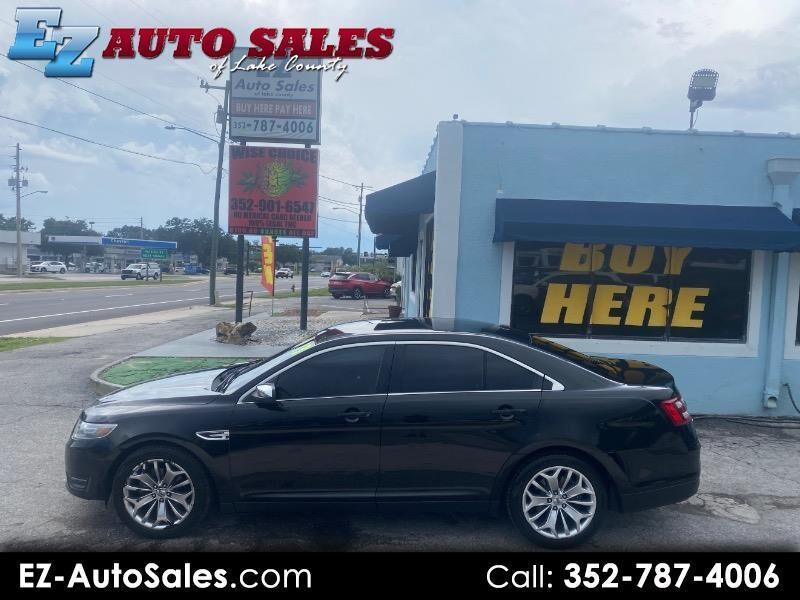2013 FORD Taurus