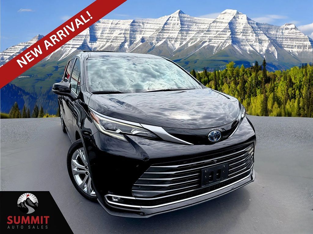 2024 TOYOTA Sienna