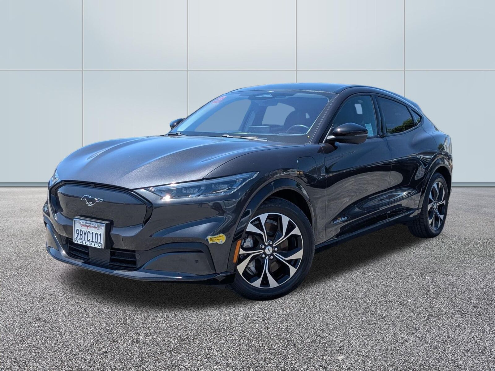 2022 FORD Mach-E