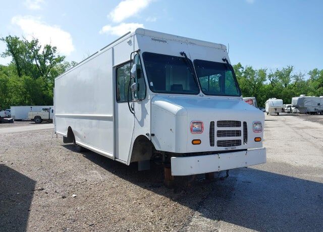 2015 FORD Commercial Chassis
