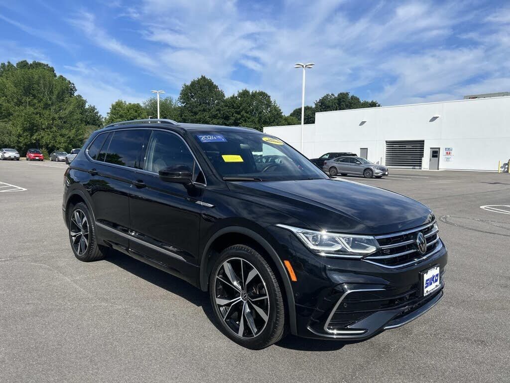 2024 VOLKSWAGEN Tiguan 4Motion