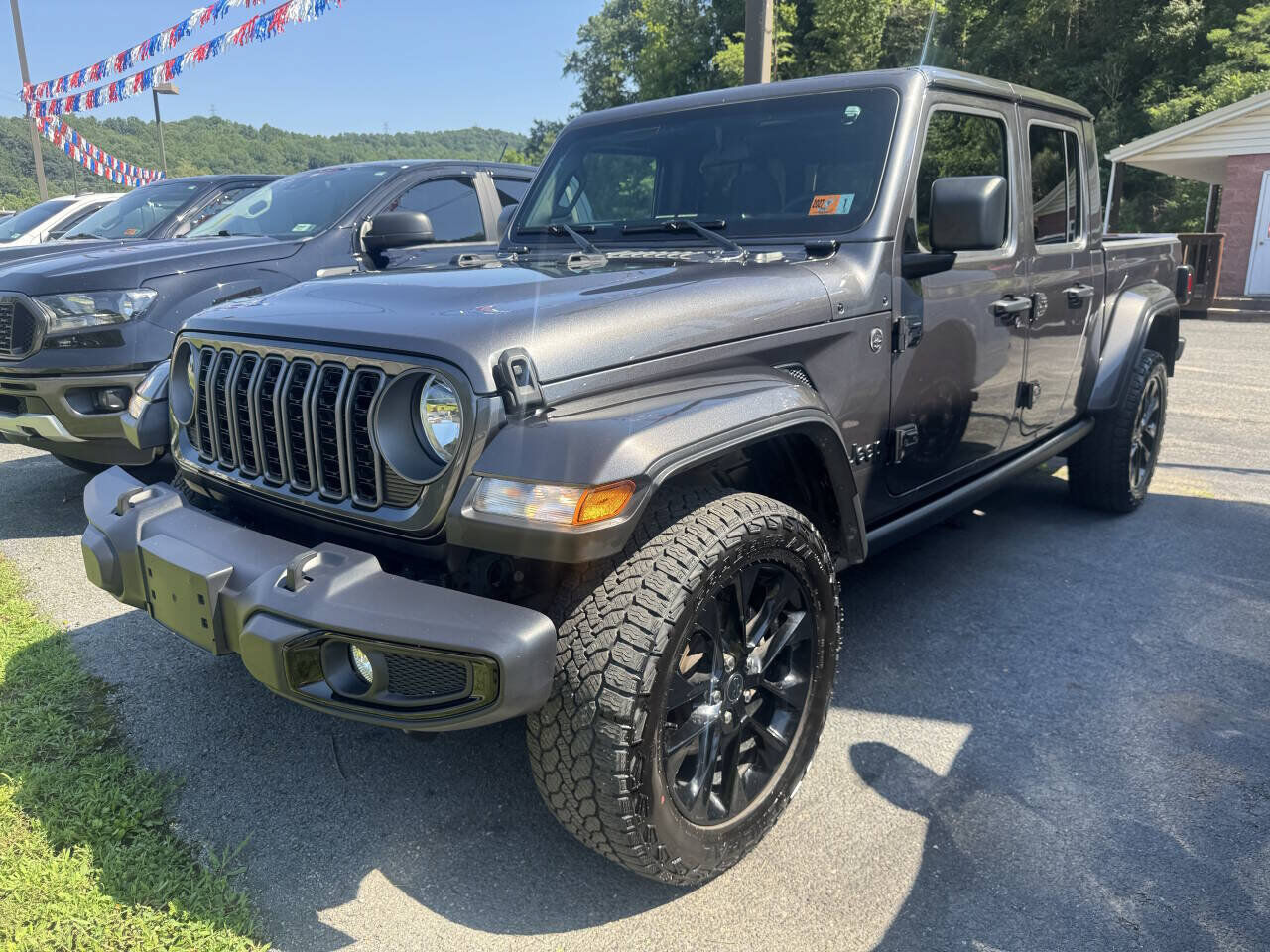 2025 JEEP Gladiator