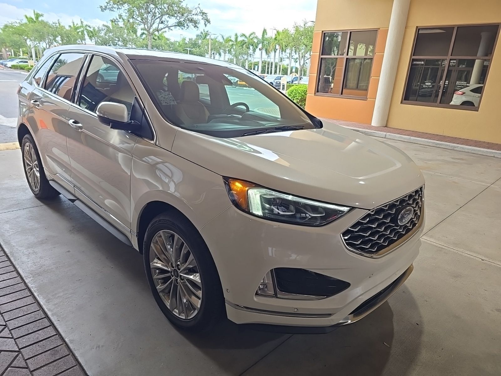 2024 FORD Edge
