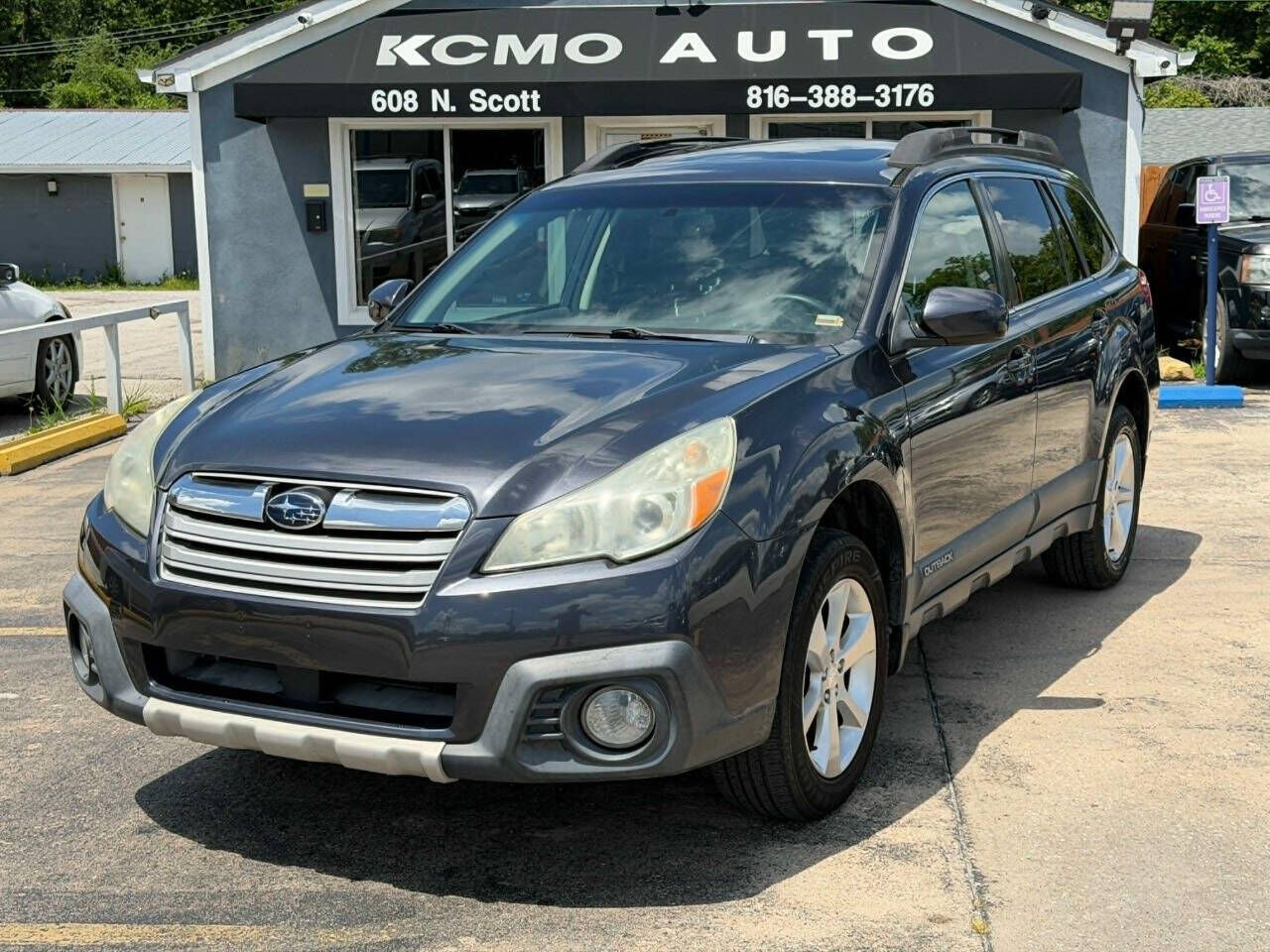 2013 SUBARU Outback