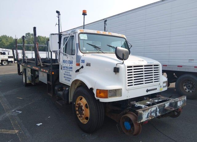 2001 INTERNATIONAL 4700